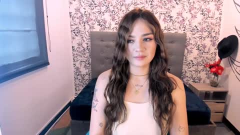 K A T A  H O O T online show from February 4, 2025, 8:17 pm