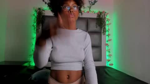 kataleya_js_ online show from May 27, 2026, 1:57 am