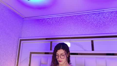 kataleya_sm25 online show from May 6, 2026, 11:37 am