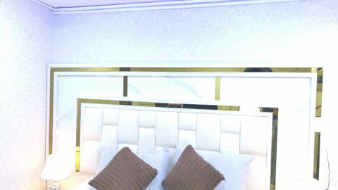 kataleya_sm25 online show from May 13, 2026, 11:29 am