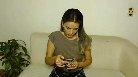 Snapshot of katalina_sexygirl chatting on May 21, 2026, 2:18 am Katalina online show from May 21, 2026, 2:18 am