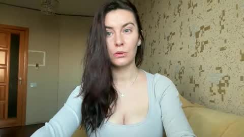 Snapshot of katalinaqe chatting on February 4, 2026, 6:30 am KatalinaQE online show from February 4, 2026, 6:30 am