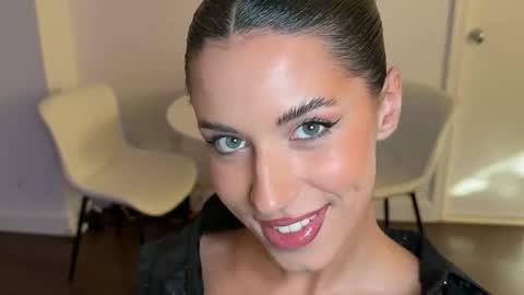 katarasimon online show from December 16, 2025, 3:39 pm