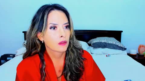 Snapshot of katarina_synnn chatting on December 13, 2024, 3:11 pm kata online show from December 13, 2024, 3:11 pm