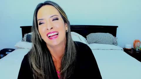 Snapshot of katarina_synnn chatting on December 19, 2024, 3:08 pm kata online show from December 19, 2024, 3:08 pm