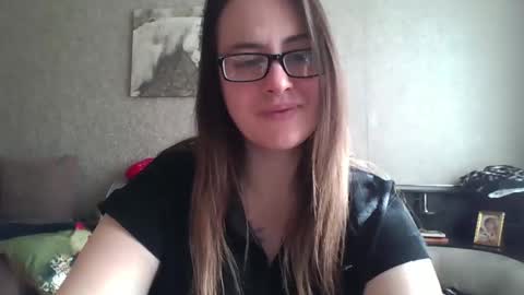 Snapshot of katarios_x chatting on September 30, 2025, 7:57 am katarios online show from September 30, 2025, 7:57 am