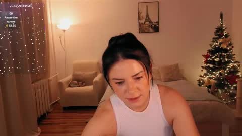 kate124680 online show from January 6, 2026, 6:22 pm