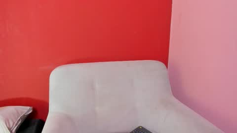 Kate  online show from November 13, 2025, 12:26 pm