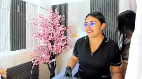 Kate Evans online show from June 25, 2026, 12:31 pm