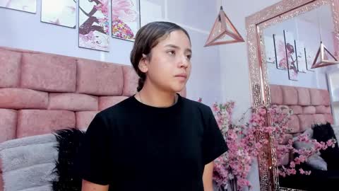 Snapshot of kate_froz chatting on October 17, 2025, 11:24 am Kate Froz online show from October 17, 2025, 11:24 am