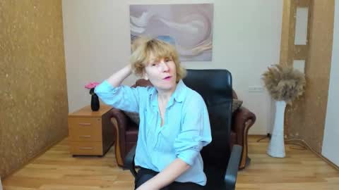 Kate Jackson online show from November 19, 2025, 8:03 am