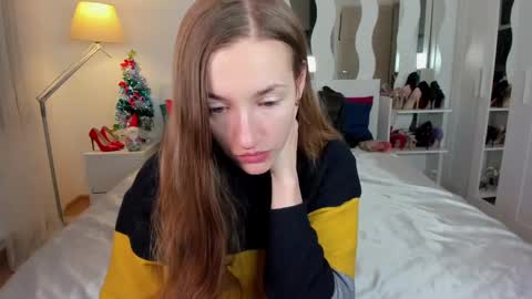 kate_redgar online show from January 25, 2025, 4:35 pm