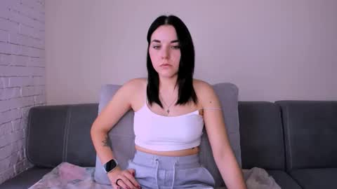 KATE online show from October 12, 2025, 5:06 am