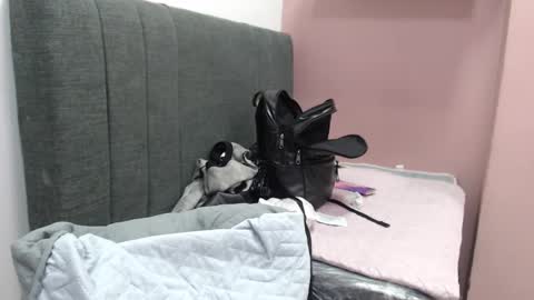 Kari online show from November 26, 2025, 1:34 pm