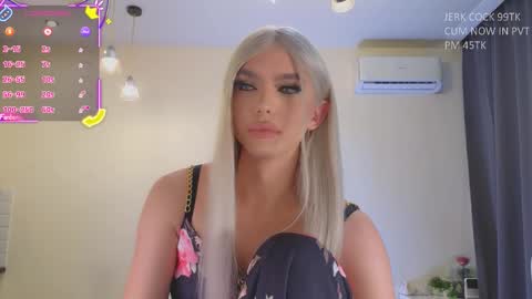 Snapshot of katebxtch chatting on December 13, 2025, 7:42 pm Kate online show from December 13, 2025, 7:42 pm