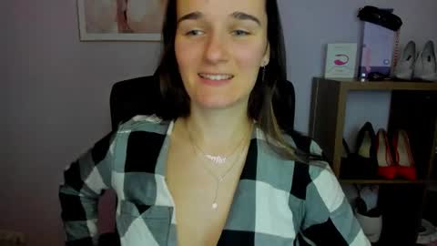 Kate  online show from October 4, 2025, 7:06 am