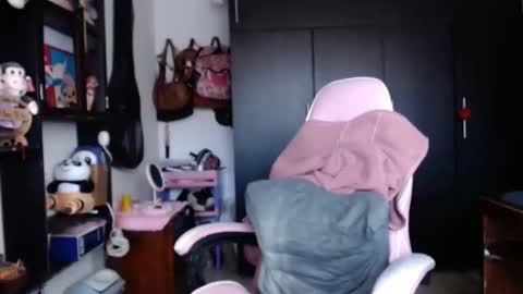 Kateeen18 online show from December 22, 2025, 9:56 pm