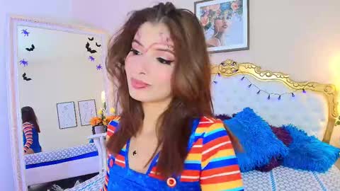 katee Martinez online show from October 31, 2025, 8:54 pm