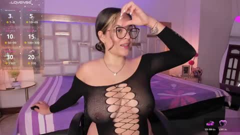 KateMoorex online show from March 27, 2026, 1:55 pm