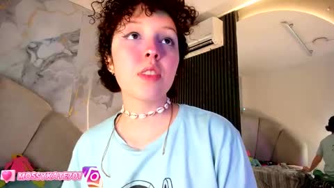 Im Katherine but call me Kate  online show from February 23, 2025, 11:33 am