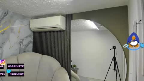 Im Katherine but call me Kate  online show from September 9, 2025, 12:05 pm