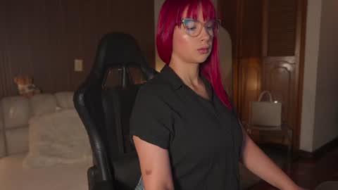  Kate Owens  online show from July 16, 2026, 11:27 am
