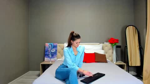 Snapshot of katerina_ray chatting on December 4, 2024, 11:19 am Katerina GTM2 Mo Tu Th Fr Sa Su 3am-10am online show from December 4, 2024, 11:19 am