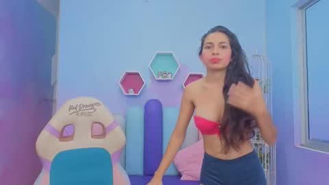 Kate Skinny  online show from January 12, 2026, 11:37 am