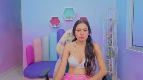 Kate Skinny  online show from January 15, 2026, 11:26 am