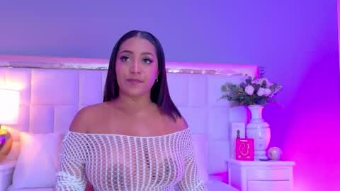 Snapshot of katevenegas chatting on November 9, 2025, 8:07 pm Kate Venegas online show from November 9, 2025, 8:07 pm