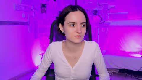 katewillows online show from March 1, 2026, 4:36 am