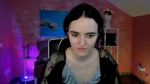 katewillows online show from March 16, 2026, 5:44 am