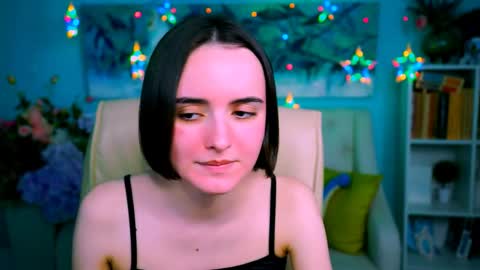 katewillows online show from April 9, 2026, 6:19 am