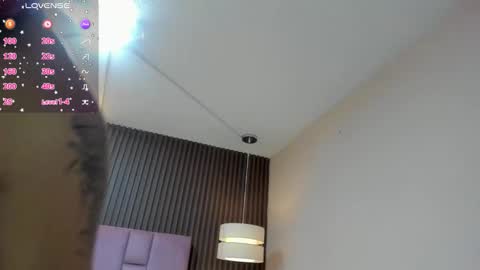   online show from December 19, 2025, 11:50 am