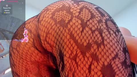 kathe_collins online show from April 1, 2026, 1:41 pm