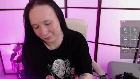 katherine_reinhart online show from November 9, 2025, 5:00 pm