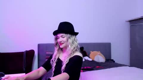 Katherine online show from October 10, 2025, 3:44 pm