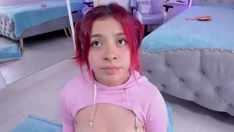 Snapshot of kathia_saenz chatting on February 28, 2025, 7:05 am Kathia  online show from February 28, 2025, 7:05 am