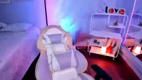 Snapshot of kathia_saenz chatting on September 27, 2025, 4:17 am Kathia  online show from September 27, 2025, 4:17 am