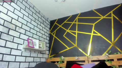 Paola online show from January 18, 2025, 1:40 pm