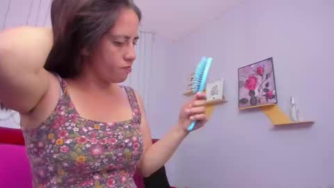 Paola online show from February 20, 2025, 6:46 pm