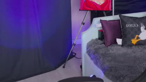 kathleen_frost online show from December 4, 2024, 8:12 am