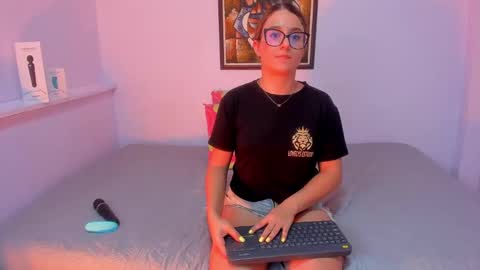 Snapshot of katia_foxx chatting on February 24, 2025, 3:31 pm Khaterine online show from February 24, 2025, 3:31 pm