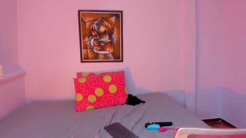 Snapshot of katia_foxx chatting on February 24, 2025, 6:36 pm Khaterine online show from February 24, 2025, 6:36 pm