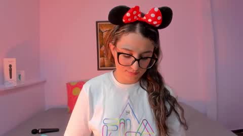 Snapshot of katia_foxx chatting on February 26, 2025, 12:03 pm Khaterine online show from February 26, 2025, 12:03 pm