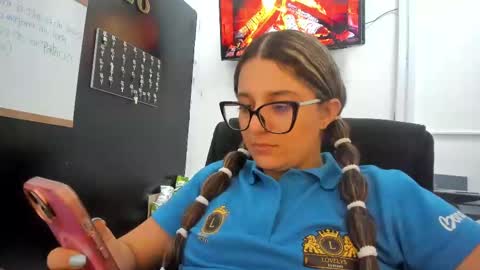 Snapshot of katia_foxx chatting on March 6, 2025, 9:31 pm Khaterine online show from March 6, 2025, 9:31 pm