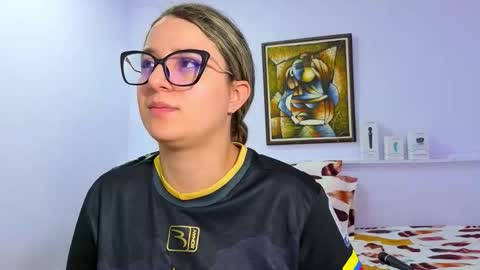 Snapshot of katia_foxx chatting on October 1, 2025, 11:55 pm Khaterine online show from October 1, 2025, 11:55 pm