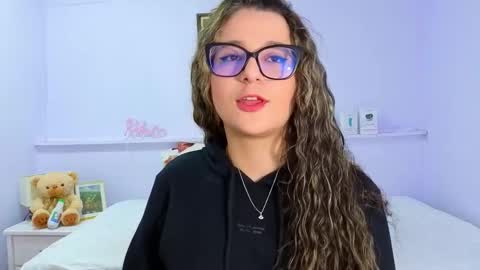 Snapshot of katia_foxx chatting on October 8, 2025, 11:41 am Khaterine online show from October 8, 2025, 11:41 am