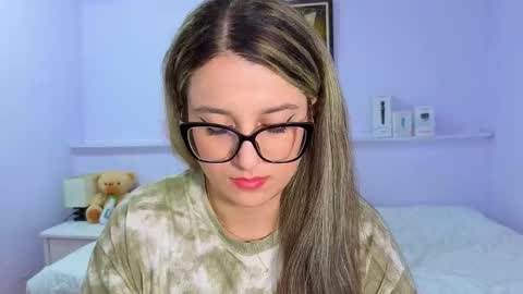 Snapshot of katia_foxx chatting on October 9, 2025, 11:41 am Khaterine online show from October 9, 2025, 11:41 am