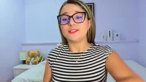 Snapshot of katia_foxx chatting on October 10, 2025, 11:53 am Khaterine online show from October 10, 2025, 11:53 am